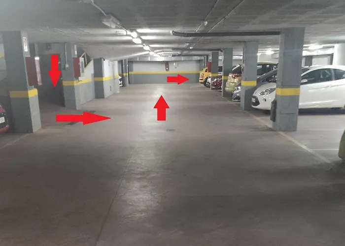 Barcelo 21, Parking On Request, Atico With Terrace & Studio With Patio, Center, Breakfast Included, Quite Neighborhood, Bc
