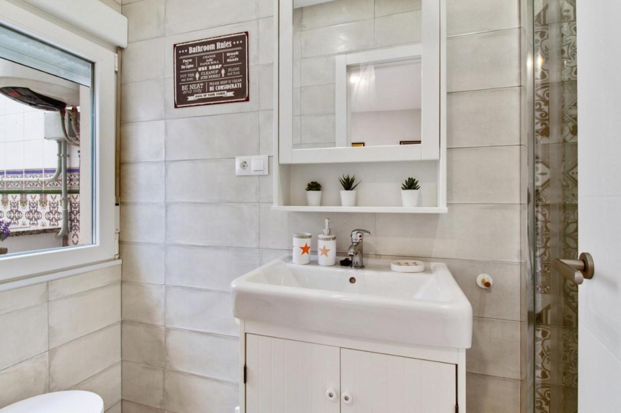 Appartement Barcelo 21, Parking On Request, Atico With Terrace & With Patio, Center, Breakfast Included, Quite Neighborhood, Bc